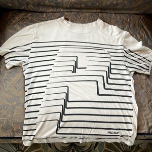 Palace tee shirt